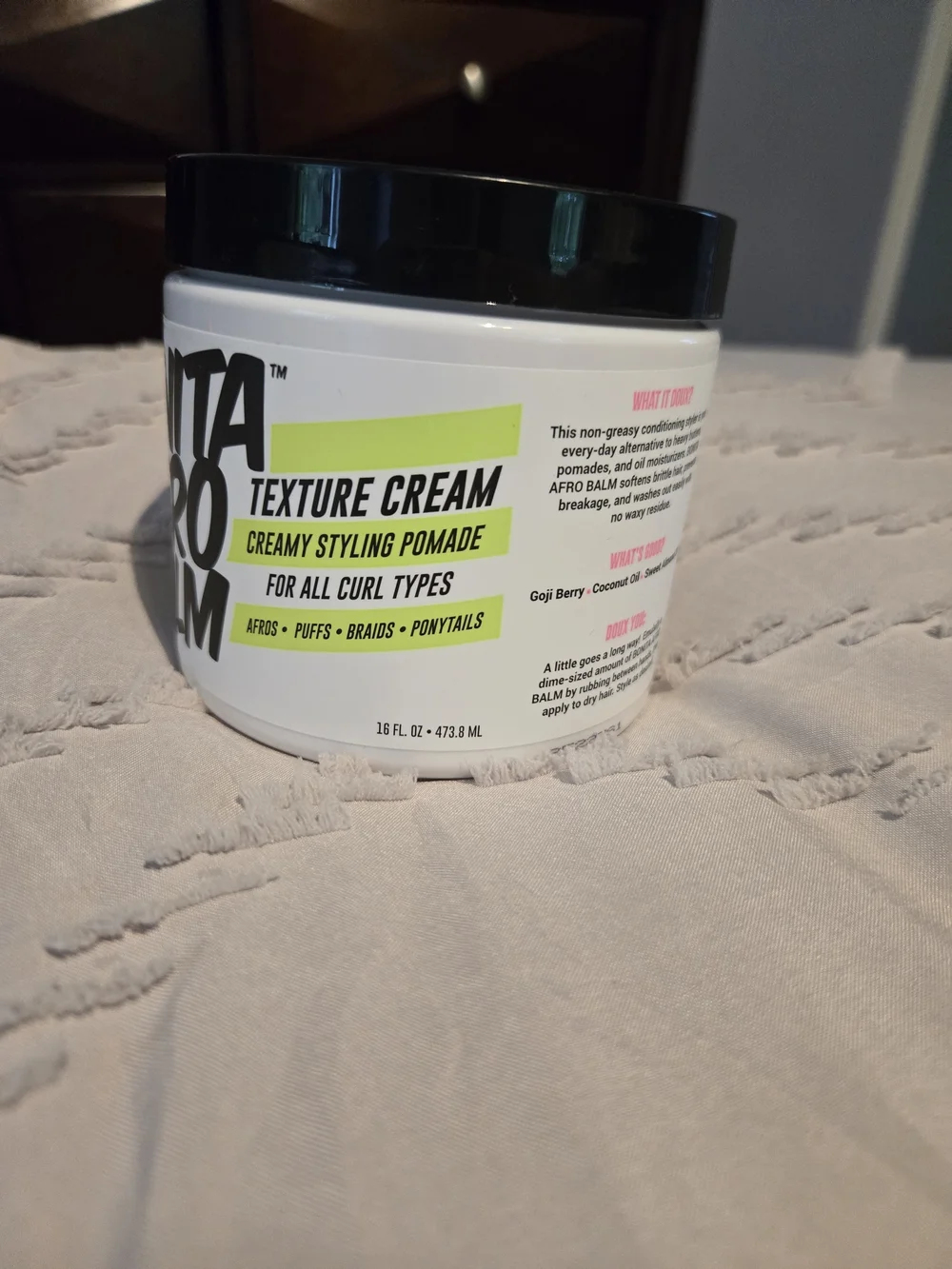 Bonita Afro Balm Texturizer Cream - White & Black with Lime Accents